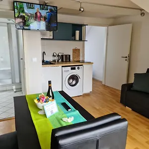 Apartment Rooftop Solln - 20min Oktoberfest/zentrum